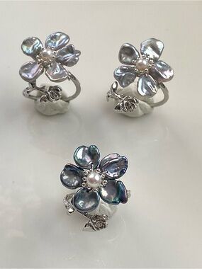 R51-Handmade High Quality Silver And Gray Petal Pearl Flower Adjustable Ring